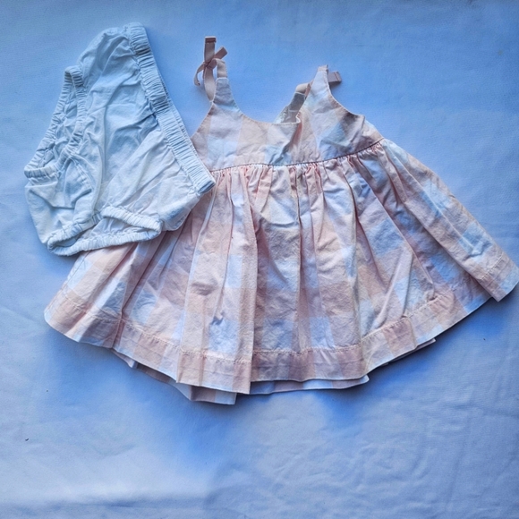 Baby gap dress set with diaper cover - Picture 1 of 4